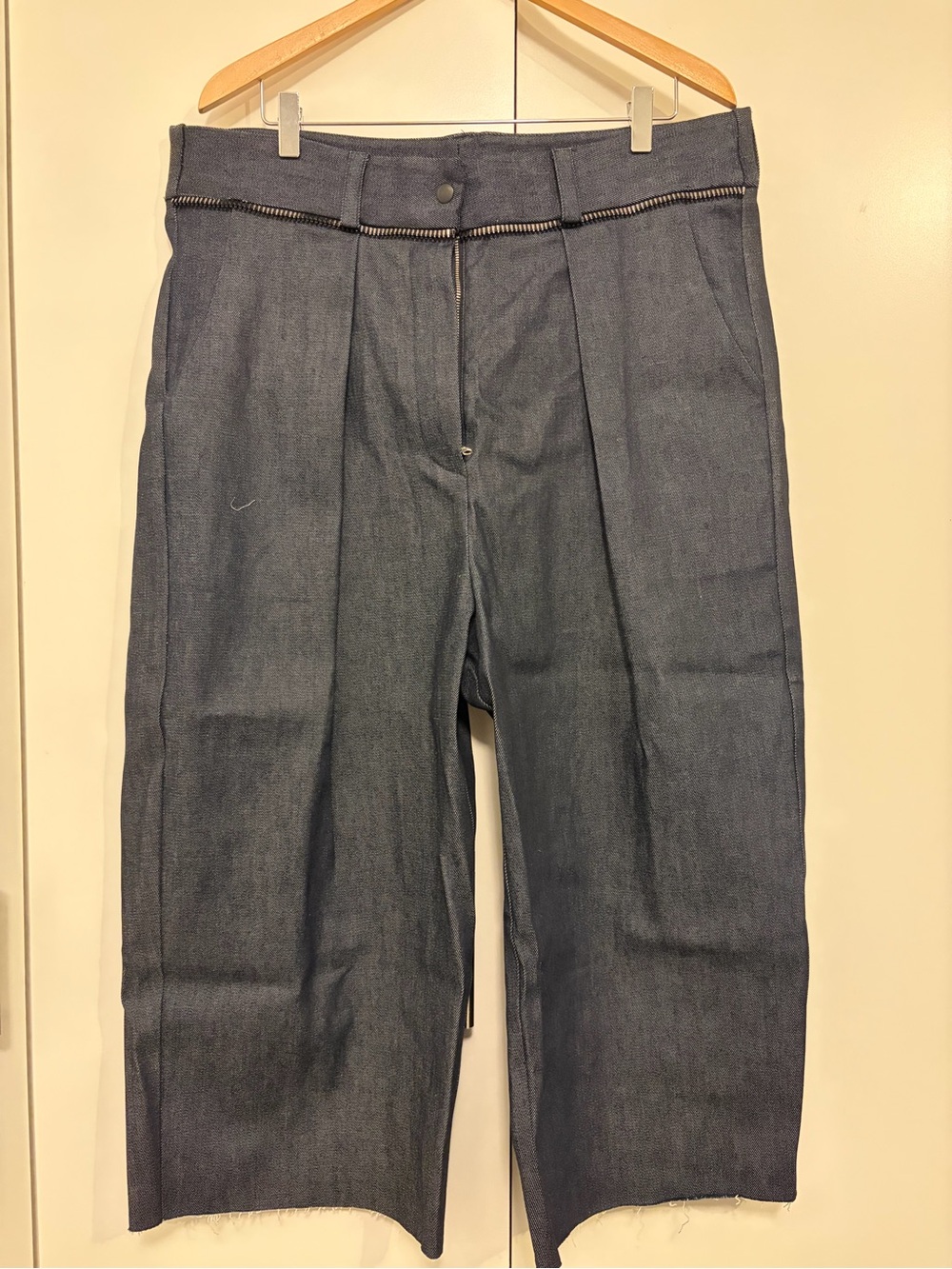 Women’s Dark Blue Pleated Jeans with Edgy Zipper Detail